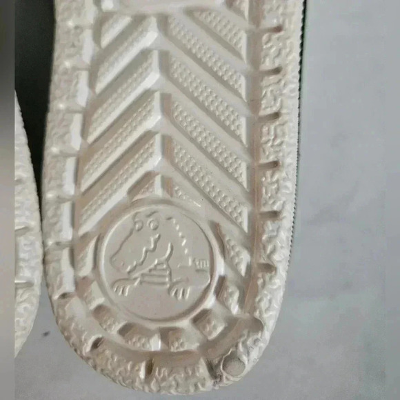 Crocs Hover Lace Up Canvas Athletic Tennis Sneaker Shoes Green Womens 7 US M - Picture 9 of 9